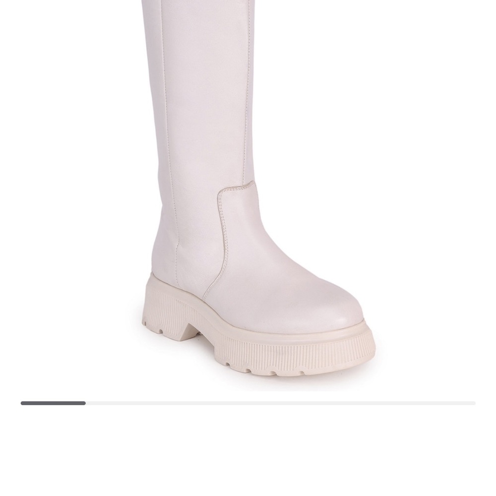 Kenneth Cole Cream Sole Footwear